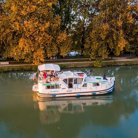 Penichettes Itinerantes Sans Permis - Locaboat Lattes