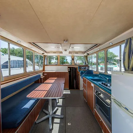 Bateau-hôtel Penichettes Itinerantes Sans Permis - Locaboat *