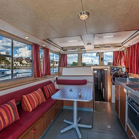 Penichettes Itinerantes Sans Permis - Locaboat Bateau-hôtel